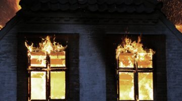 אש בבית או בעסק - כך תקבלו פיצויים מחברת הביטוח